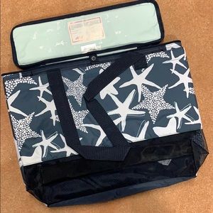 Sand N’ Shore Thermal Tote in Navy Starfish Splash